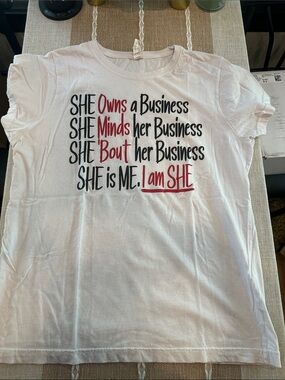 White 'I Am SHE' Graphic Short Sleeve Tee
